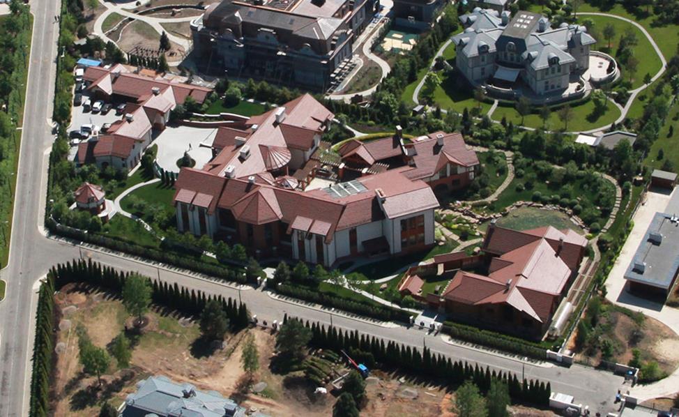 Банкир прятал заначку депутата Саблина? Банкир прятал заначку депутата Саблина?