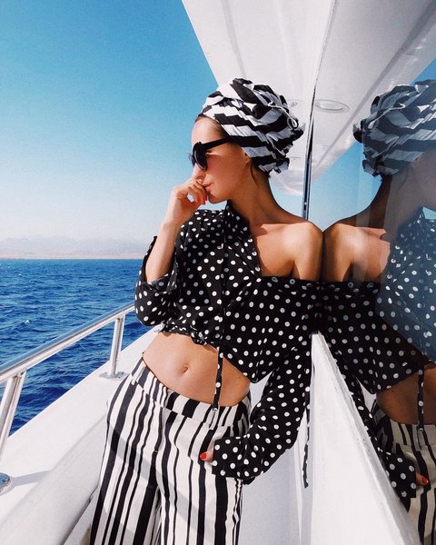 @ellena_galant_girl / Instagram.com