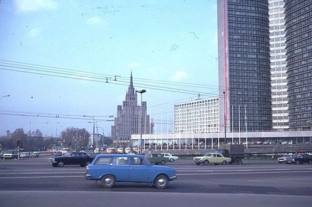 Москва в преддверии 1 мая 1982 года. Москва в преддверии 1 мая 1982 года.