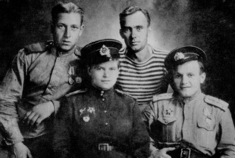 «Фрау Черная Смерть» «Фрау Черная Смерть»