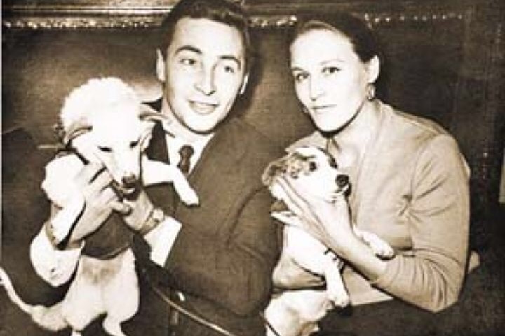 Я поняла:"Не любил он меня никогда" Я поняла:"Не любил он меня никогда"