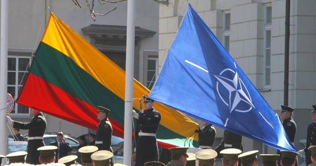 Осада снаружи, предатели внутри. НАТО нацелилась на Калининград