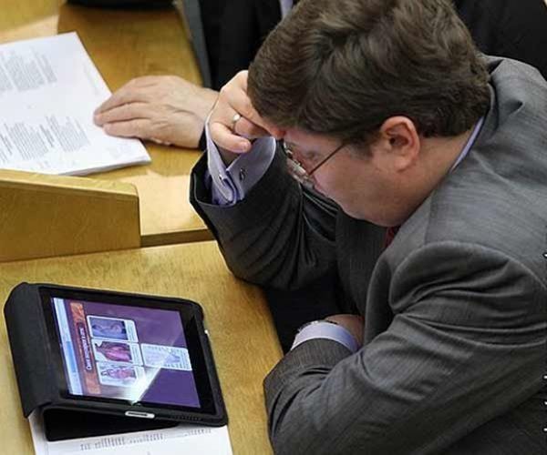 Ох и нелёгкая эта работа - быть депутатом Ох и нелёгкая эта работа - быть депутатом