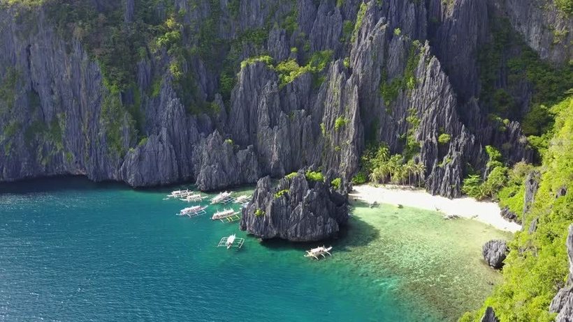 Путешественники рассказали о лучших островах планеты, на которых необходимо побывать