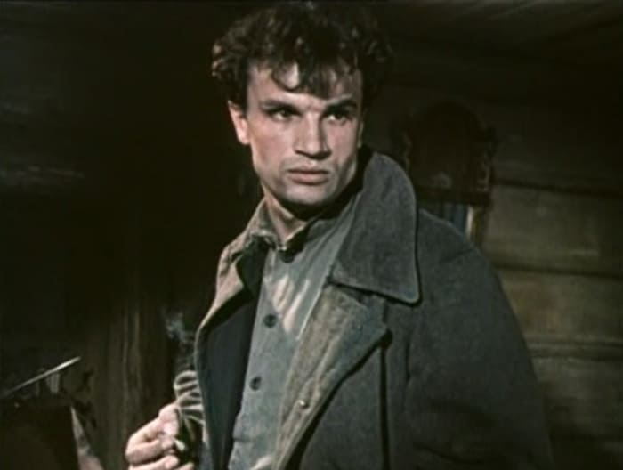 Кадр из фильма *Коммунист*, 1957 | Фото: kino-teatr.ru Кадр из фильма *Коммунист*, 1957 | Фото: kino-teatr.ru