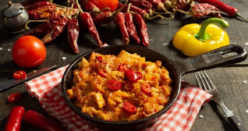 Домашний гуляш из куриной грудки: для взрослых и детей