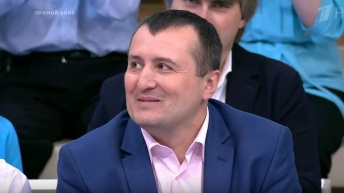 В России ответили «украинцу» Запорожскому, поддержавшему нападение на фанатов с флагом РФ в Киеве В России ответили «украинцу» Запорожскому, поддержавшему нападение на фанатов с флагом РФ в Киеве