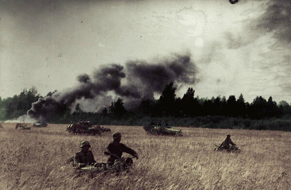 Уникальные цветные фотографии войны. Уникальные цветные фотографии войны.