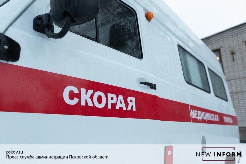 В Кузбассе Opel на скорости влетел в автобус погибли два человека