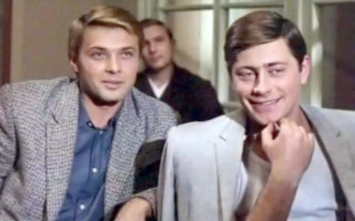 Кадр из фильма *Удар! Еще удар!*, 1968 | Фото: kino-teatr.ru Кадр из фильма *Удар! Еще удар!*, 1968 | Фото: kino-teatr.ru