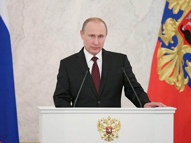 Путин поздравил нефтяников и газовиков России