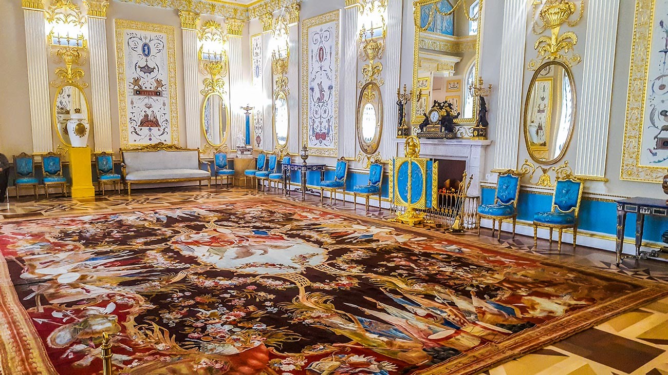 10 зданий Санкт-Петербурга, сногсшибательных ИЗНУТРИ (ФОТО)