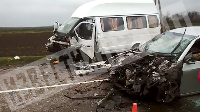 Число пострадавших в аварии с маршруткой в Ростовской области возросло до 8