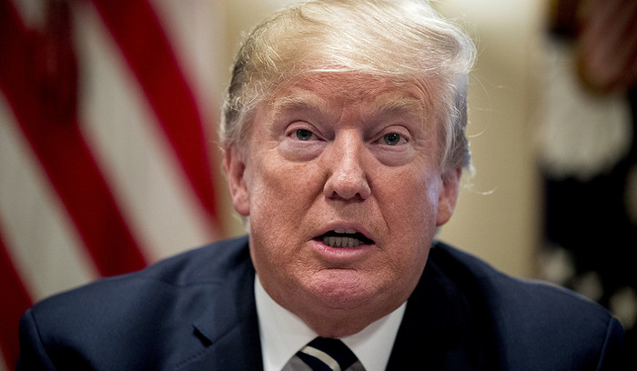 Трамп считает, что Путин как лидер РФ ответственен за вмешательство в выборы США Трамп считает, что Путин как лидер РФ ответственен за вмешательство в выборы США