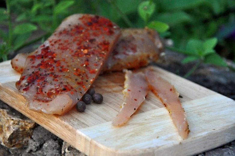 Вяленая куриная грудка Вяленая куриная грудка