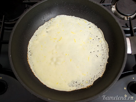 Блинчики со сливочным сыром и ягодным соусом — 5 шаг