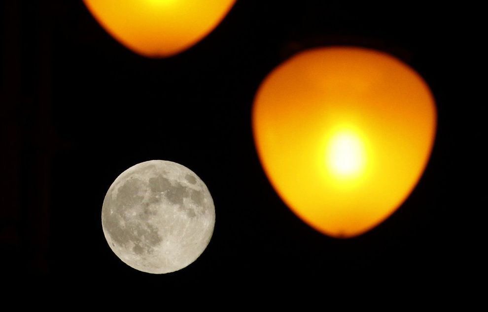 supermoon07 20 самых красивых фотографий «суперлуны» 2013