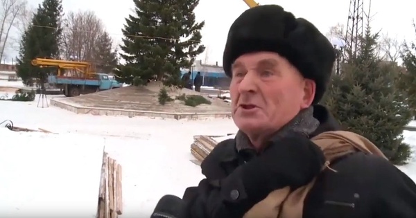 Пенсионер из Бийска слишком эмоционально отреагировал на ёлочку Пенсионер из Бийска слишком эмоционально отреагировал на ёлочку