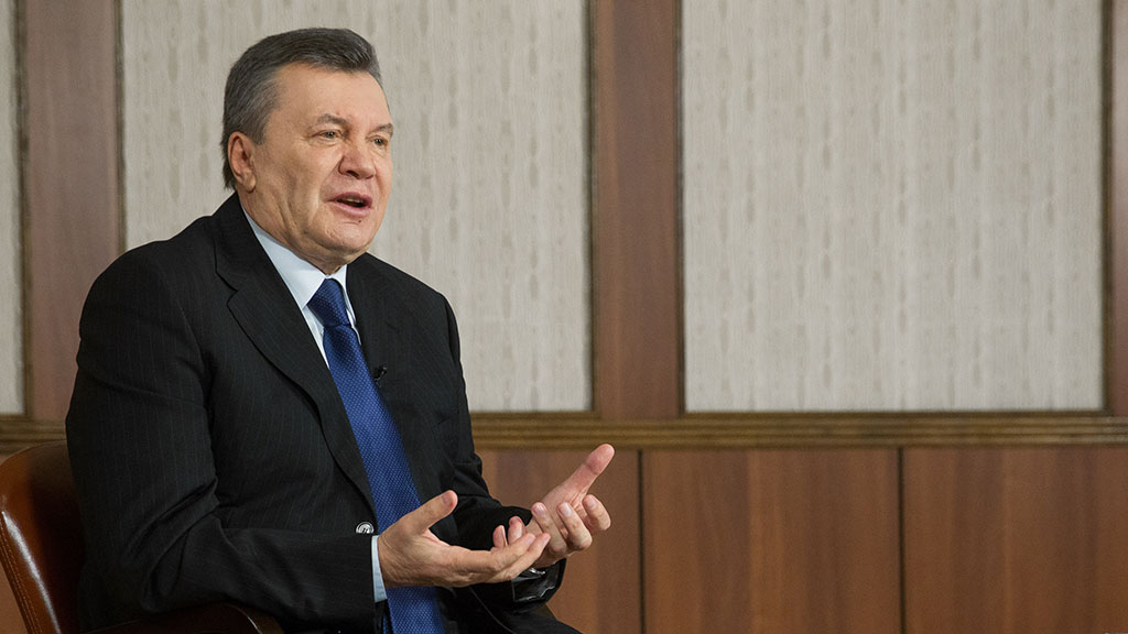 Янукович собрался судиться с Ощадбанком из-за миллиарда долларов