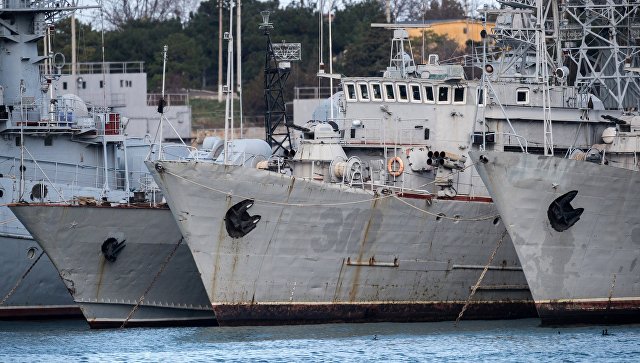 Военные корабли, принадлежащие Украине, в Крыму Военные корабли, принадлежащие Украине, в Крыму
