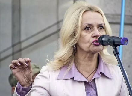 Украинка призвала "бить русскоговорящих ботинками по лицу"! Украинка призвала "бить русскоговорящих ботинками по лицу"!