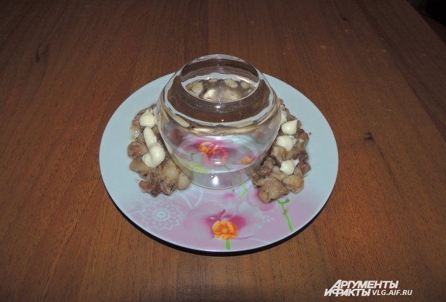 Салаты - Варежка Деда Мороза, Новогодняя Ель, Подкова, Дед Мороз. Салаты - Варежка Деда Мороза, Новогодняя Ель, Подкова, Дед Мороз.