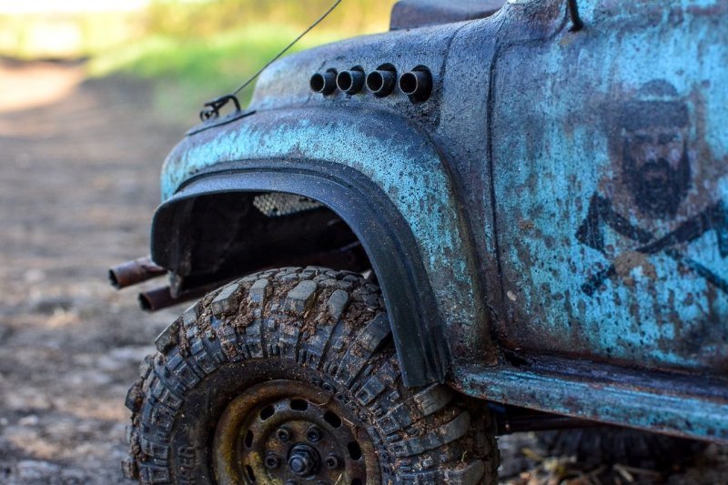 Сногсшибательная модель пикапа Ford F-100 Сногсшибательная модель пикапа Ford F-100 ford, rc модель, авто, автомобили, игрушка, моделизм, своими руками