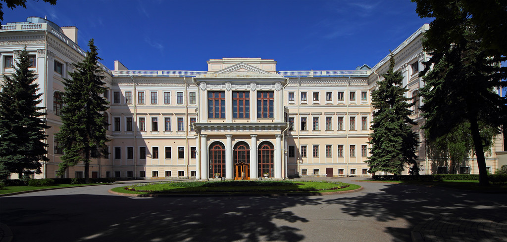 Санкт-Петербург, Россия. Невский проспект. Аничков дворец..jpg Санкт-Петербург, Россия. Невский проспект. Аничков дворец..jpg