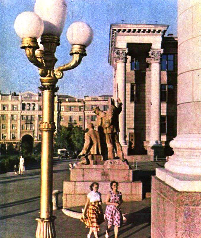 ogoniok42 Красные аватары Украины: фото из журнала «Огонек» (1950 61)