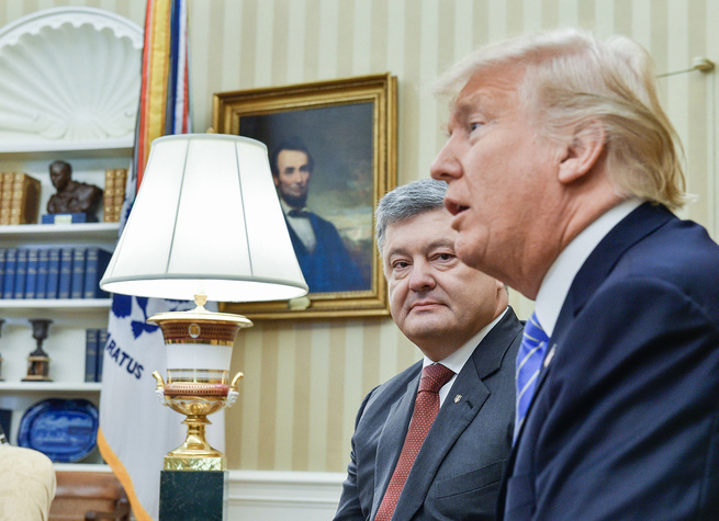 Как Порошенко Трампа «избирал»: чем грозит скандал по делу Манафорта Как Порошенко Трампа «избирал»: чем грозит скандал по делу Манафорта