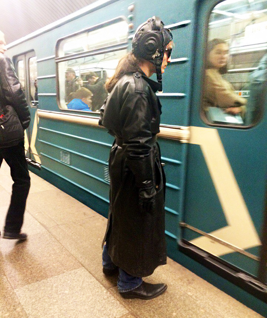 20 отчаянных «модников» московского метро (ФОТО)