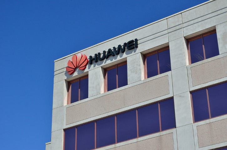 Пошлины США могут сорвать планы Huawei по выпуску нового продукта