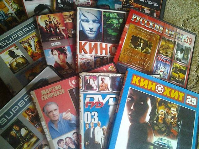 Ваши родители всё ещё покупают DVD-диски с любимыми фильмами и сериалами