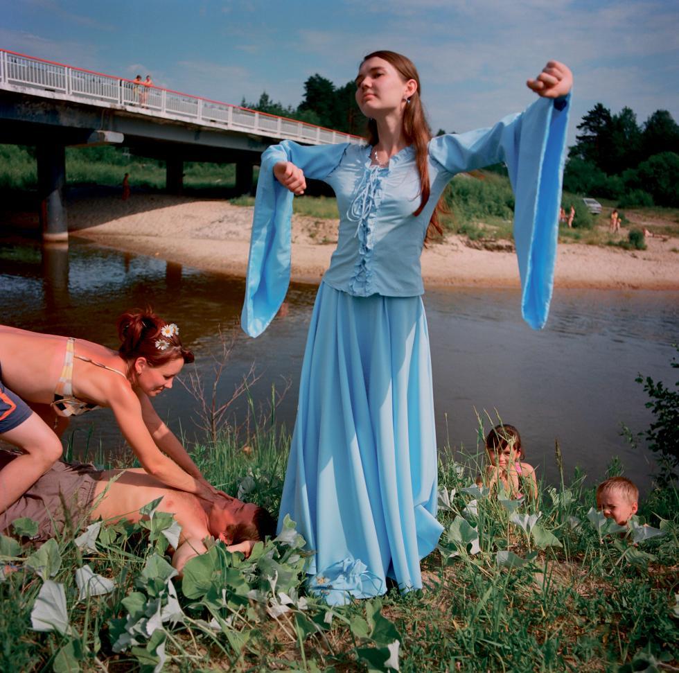 Sergey-Chilikov-blue-dress.jpg Sergey-Chilikov-blue-dress.jpg