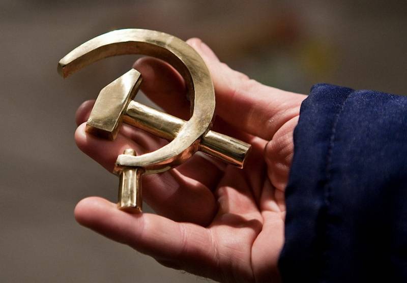 «АНТИСОВКИ», УСПОКОЙТЕСЬ. МЫ ВОЗВРАЩАЕМСЯ! «АНТИСОВКИ», УСПОКОЙТЕСЬ. МЫ ВОЗВРАЩАЕМСЯ!