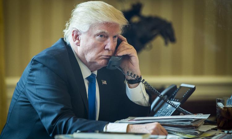 Президенты РФ и США поговорили по телефону Президенты РФ и США поговорили по телефону