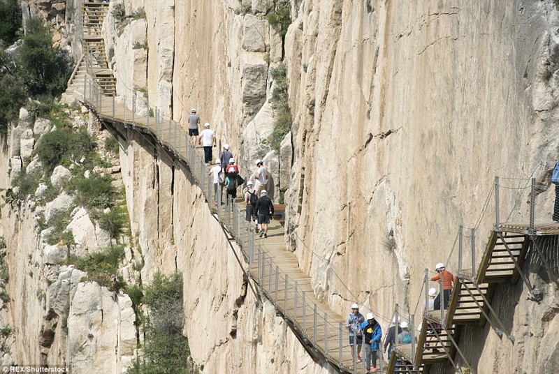 Проход по всей сети маршрутов занимает примерно 5 часов El Caminito del Rey, испания, тропа