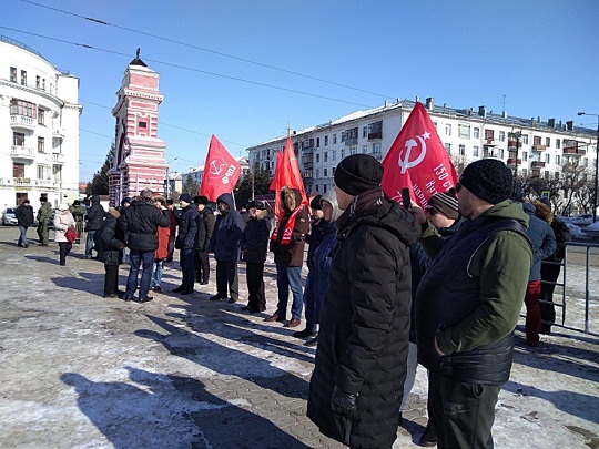 Попытка №25: Павлу Грудинину не удается заманить народ на свои акции Попытка №25: Павлу Грудинину не удается заманить народ на свои акции