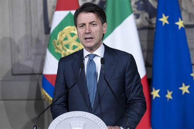 Президент Италии может возложить на экономиста Коттарелли право сформировать правительство