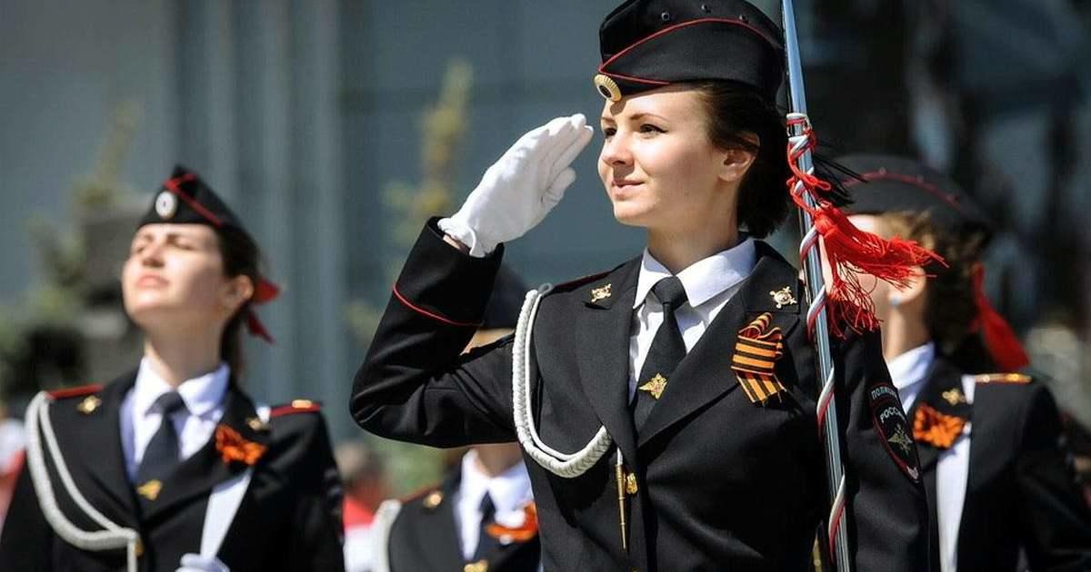 "Шоу Виктории Сикрет отдыхает!" Реакция иностранцев на русских девушек в форме "Шоу Виктории Сикрет отдыхает!" Реакция иностранцев на русских девушек в форме