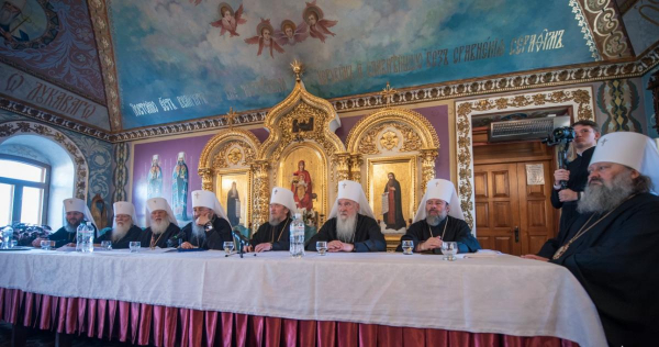 Собор епископов УПЦ (МП) поставил крест на могиле Томаса