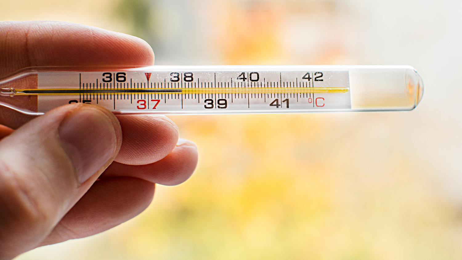 Правда ли, что уксус помогает сбить температуру: отвечает врач