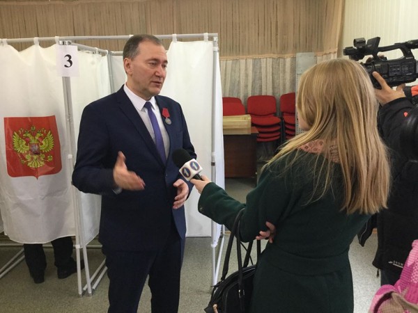 Белик впервые за 4 года надел награду за Русскую весну и выбрал президента
