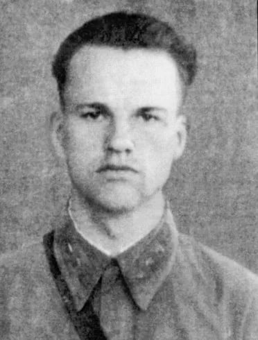 Полвека разведчик доказывал, что он не предатель, а двойной агент. Прототип экранного героя Крамера-Крылова в трилогии "Путь в "Сатурн"... Полвека разведчик доказывал, что он не предатель, а двойной агент. Прототип экранного героя Крамера-Крылова в трилогии "Путь в "Сатурн"...