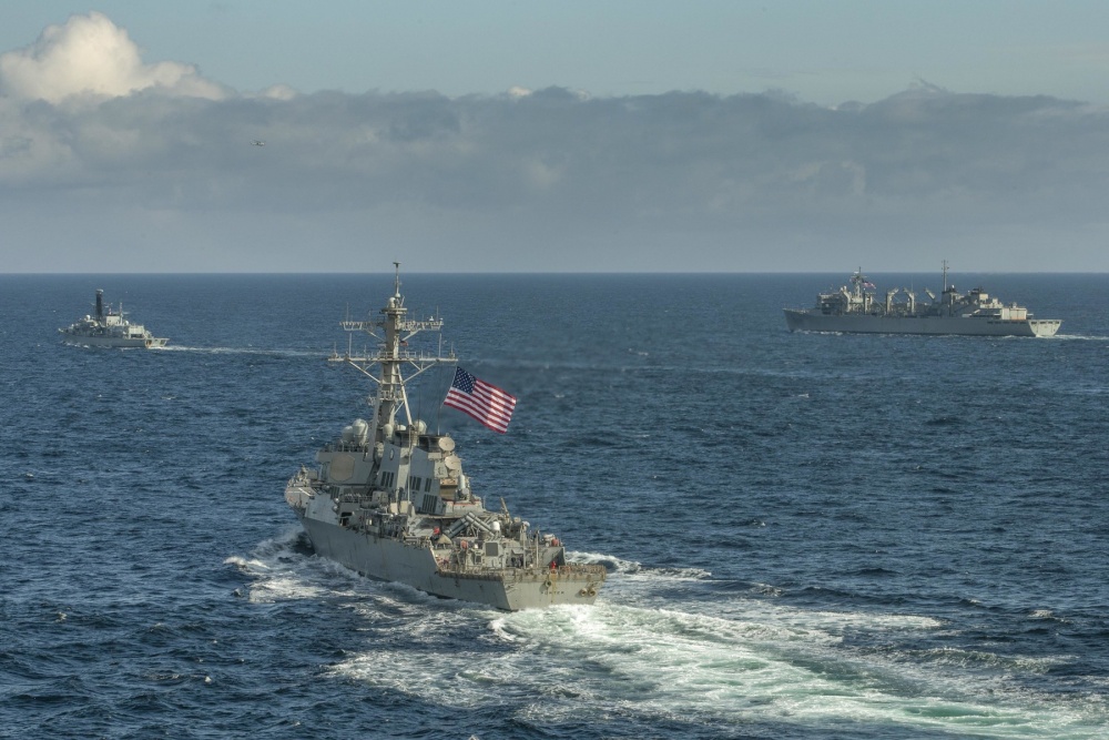 Американские и британские корабли в Баренцевом море
