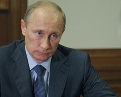 В.Путин остудил пыл батюшки, встав на защиту русских девушек