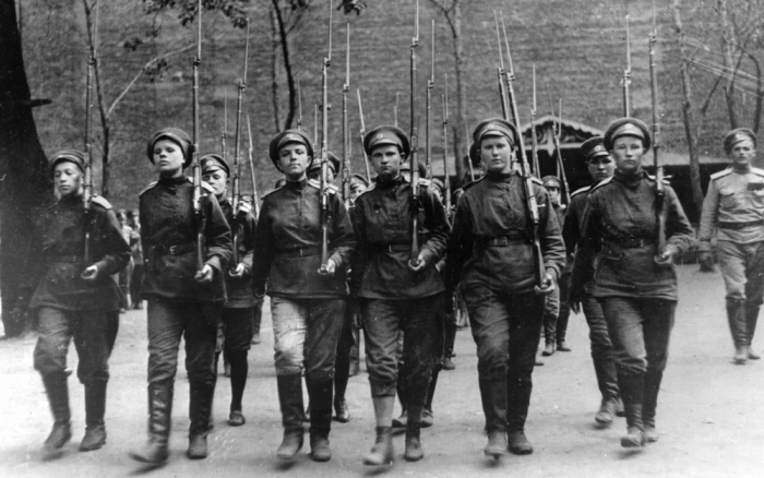 Россия 1917 года в архивных фотодокументах Россия 1917 года в архивных фотодокументах