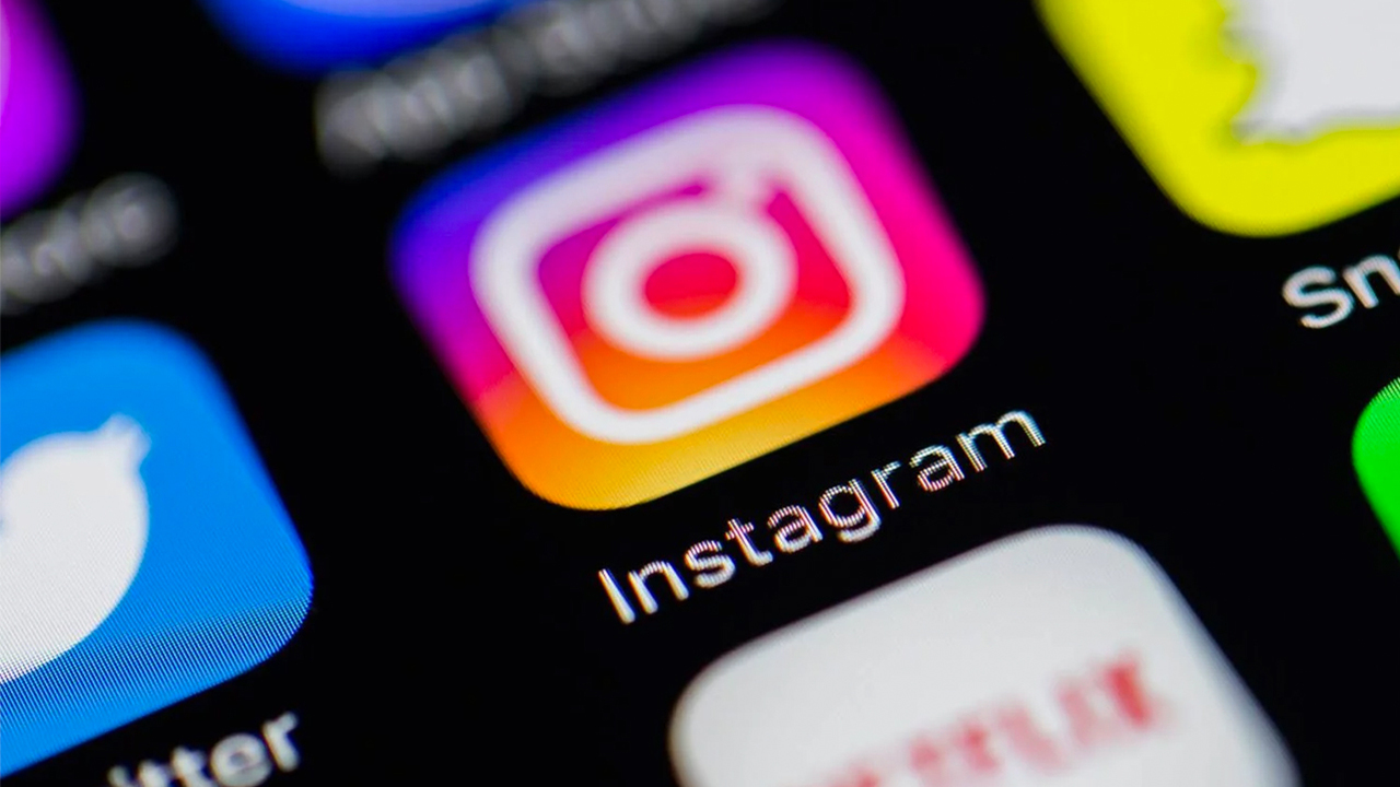 Instagram разрешил репостить "истории" Instagram разрешил репостить "истории"