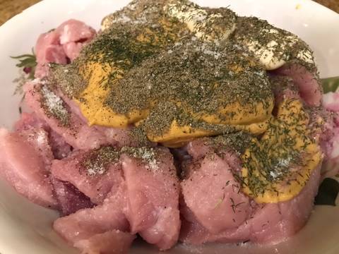 Свинина в горчичном соусе с картофелем в духовке recipe step 1 photo
