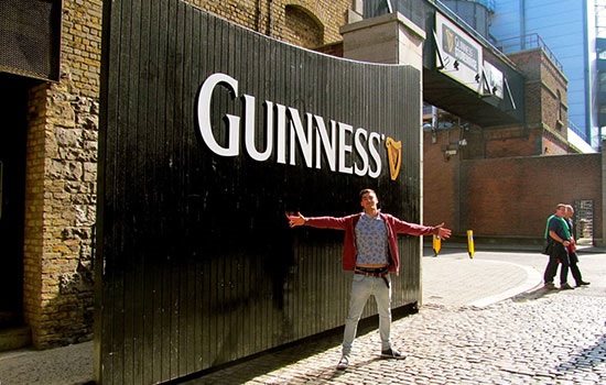 Рекордным местом для туризма в Ирландии является склад пивоварен Guinness Рекордным местом для туризма в Ирландии является склад пивоварен Guinness